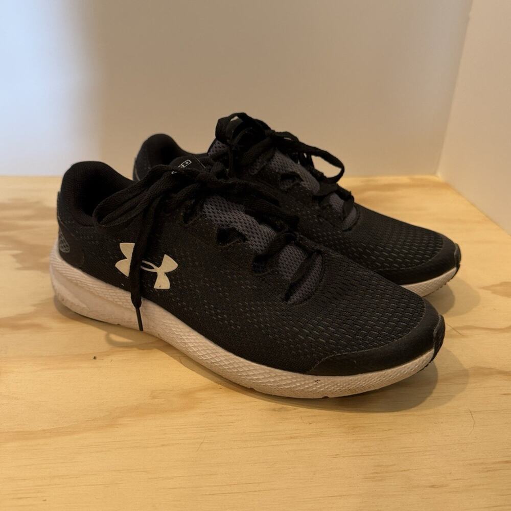 Under Armour Women’s Lace-Up Low Top Athletic Sneaker Black White Logo